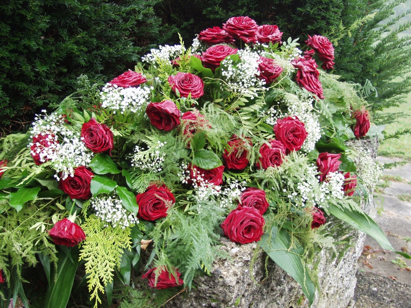 funeraire-ST MANDRIER SUR MER-min_roses-61203